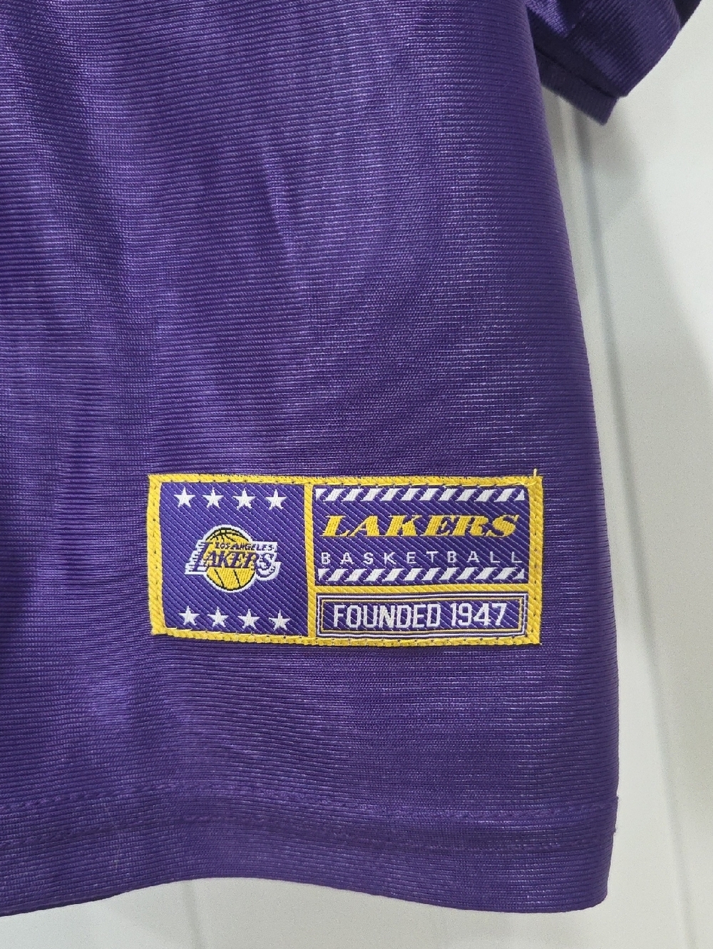 NBA Los Angeles Lakers Sequin Vantage Crop Jersey, Medium - Picture 3 of 5